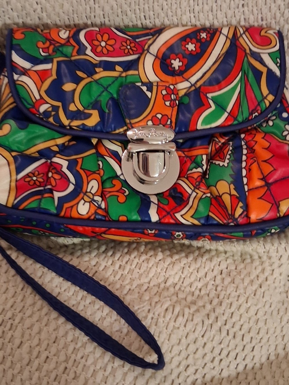 Vera Bradley Puffy Venetian Paisley Wristlet With Strap.